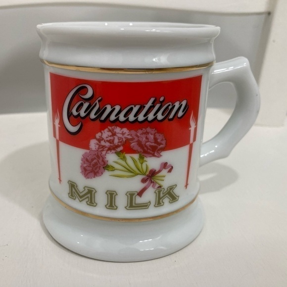THE CORNER STORE PORCELAIN VINTAGE MUG COLLECTION CARNATION MILK MUG - 8oz - Picture 3 of 5